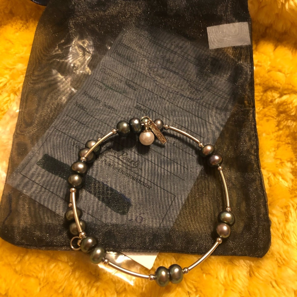 Vantel pearl wrap